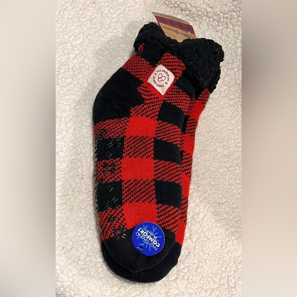 NWT Dearfoams Socks Women DF Slipper Socks DF No Sweat One Size Slip Resistant